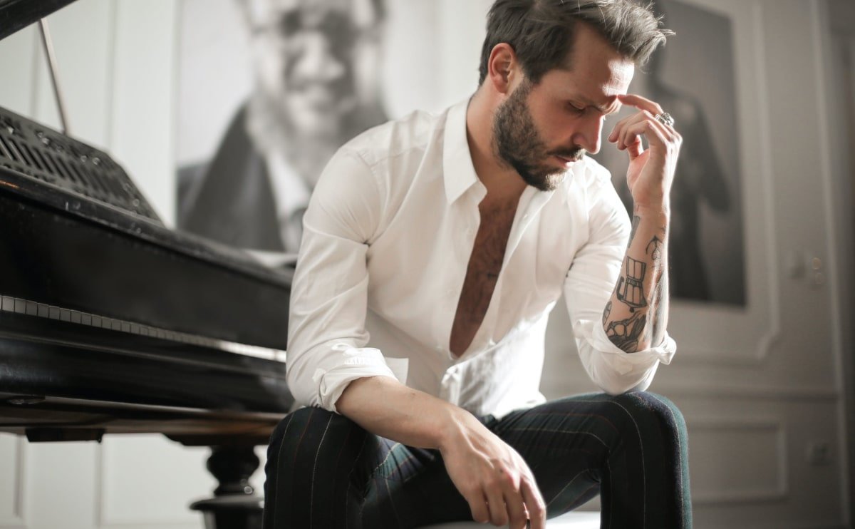 Reinterprets the classic bookshelf Fashion Blog Img 4